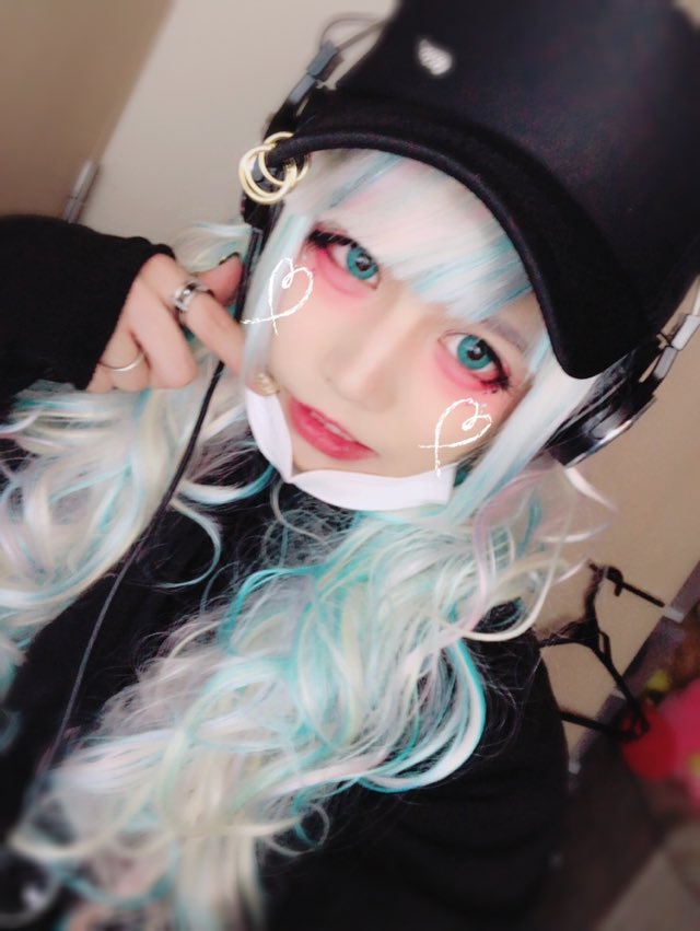 8abe99675968d92f781f8b9cfed99682.jpg