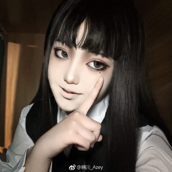 她靠神化妝完成 最強伊藤潤二cosplay 網暴動 神韻表情都超像富江 Bomb01 她靠神化妝完成 最強伊藤潤二cosplay 網暴動 神韻表情都超像富江 Bomb01